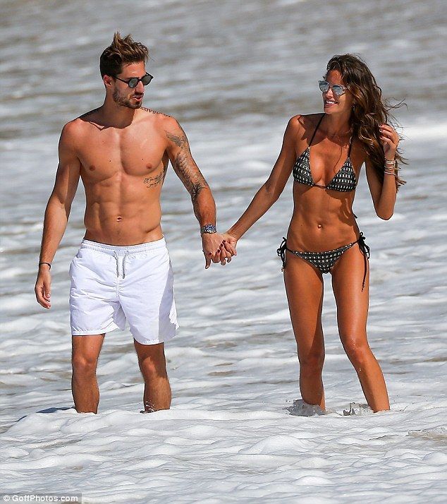 Izabel Goulart Plastic Surgery Body