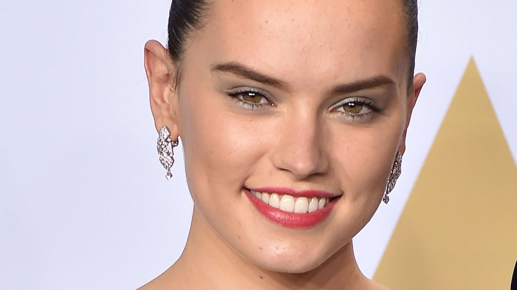 Daisy Ridley Cosmetic Surgery Face