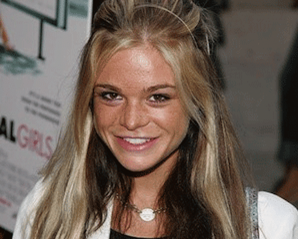 Ellen Muth Cosmetic Surgery Boob Job