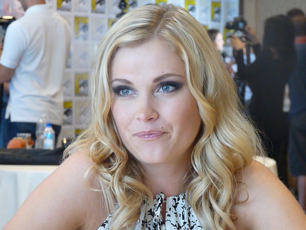 Eliza Taylor Plastic Surgery Face