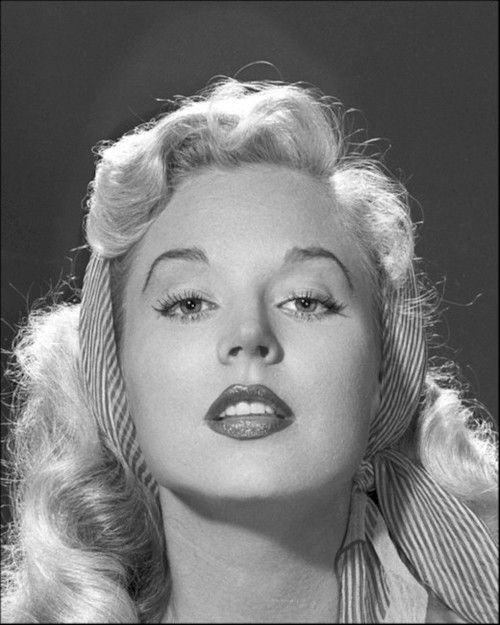 Betty Brosmer Plastic Surgery Face