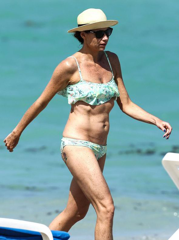 Minnie Driver Plastic Surgery Body