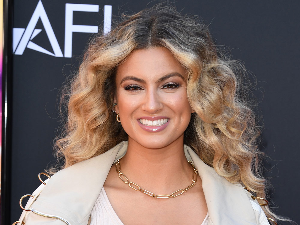 Tori Kelly Cosmetic Surgery Face